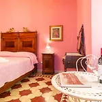 Residenza Deriu - Town Center Apartment *